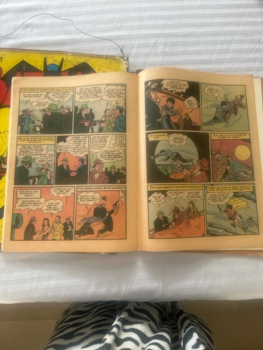 Vintage Batman Lot – 1975 DC Famous First Edition #1 + Retro Metal Wall Sign
